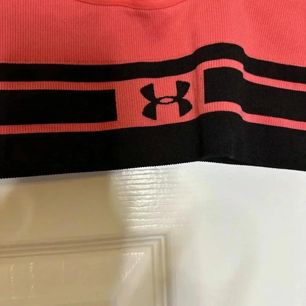 Under Armour sports Bra - Picture 4 of 9